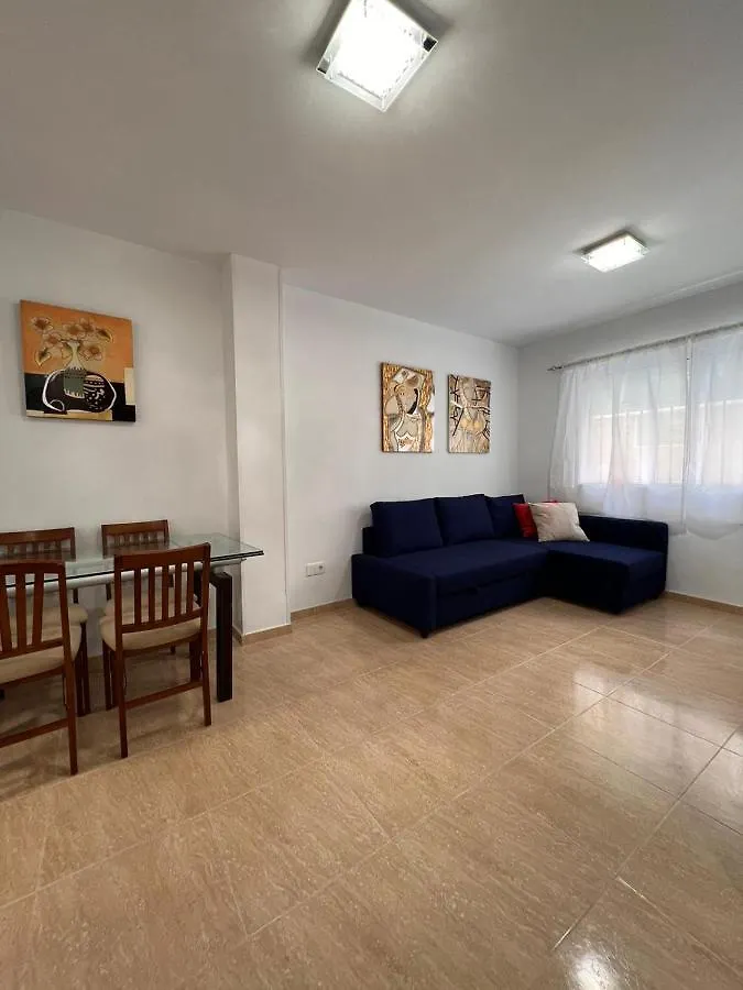 Torremolinos Centro - Beautiful , Newly Renovated 2 Bedroom Apartment